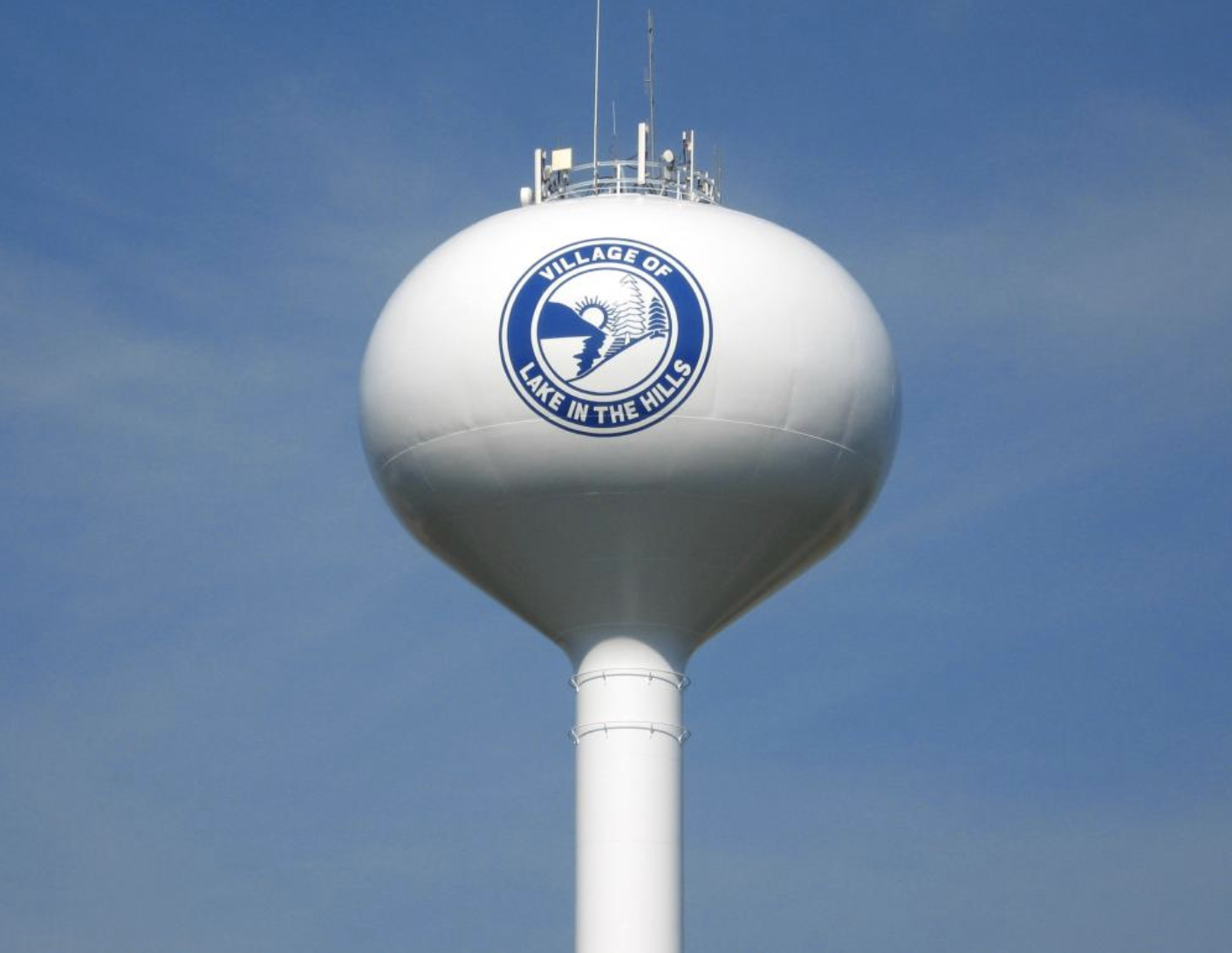 Lake in the Hills water tower